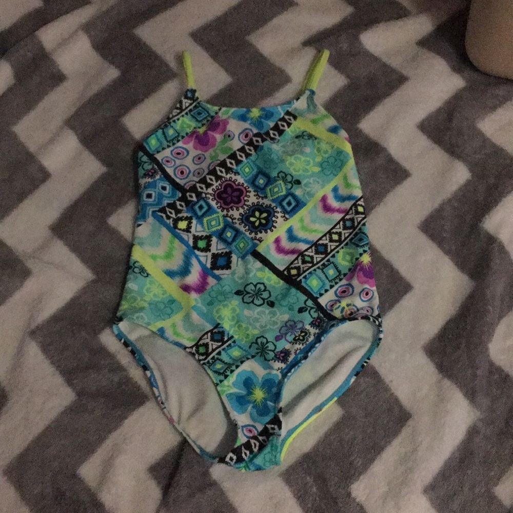 Girls one piece swimsuit
